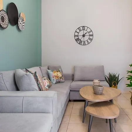 Virginia's Luxury 2 Апартаменты *