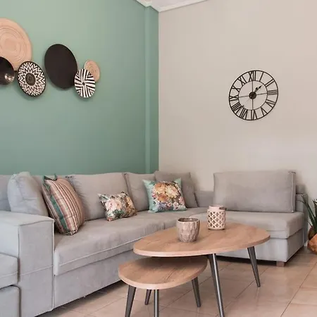 Virginia's Luxury 2 Апартаменты